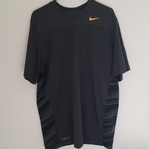 NIKE DRI-FIT - Picture 1 of 6